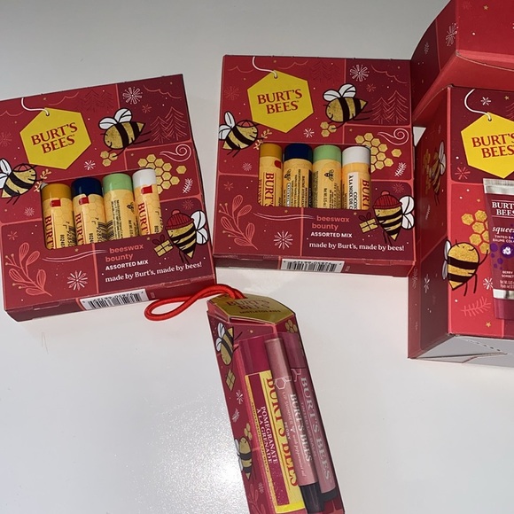 Burt’s bees bundle of 4 brand new - Picture 2 of 2
